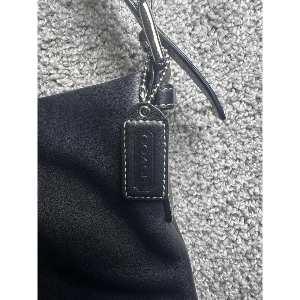 Coach Y2K Era Black Leather Shoulder Bag Purse F10938 Contrast Stitch EUC